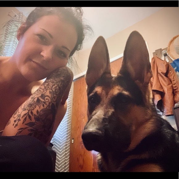 Meet your Posher, Enjoli - Picture 2 of 6